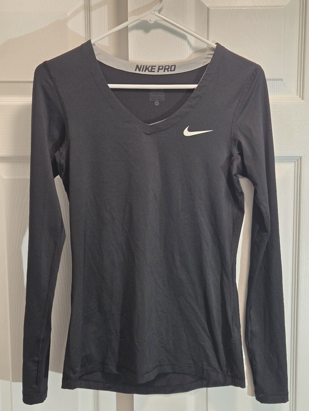 (5/$25) Nike Pro Black Long Sleeve V-Neck Performance Top Dri-Fit Size Medium